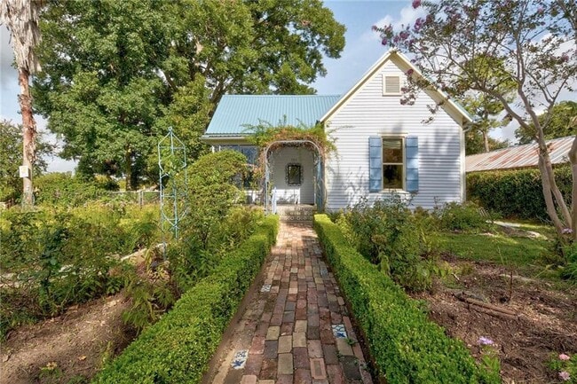 property at 101 Short St
