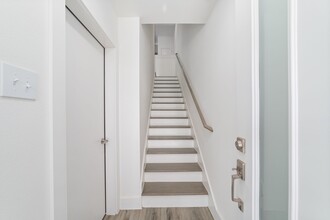 11906 N Hoa Sen Cir in Houston, TX - Building Photo - Building Photo