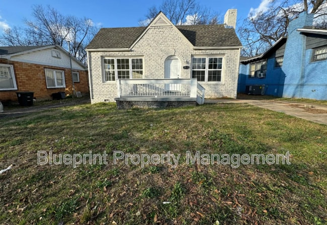 property at 1532 Bay Ave SW