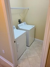 10283 NW 30th Terrace in Doral, FL - Building Photo - Building Photo