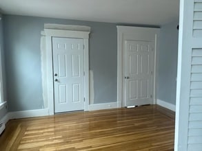 533 3rd Ave, Unit 2 in West Haven, CT - Building Photo - Building Photo