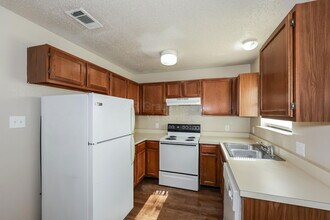 5931 Shadydell Dr in Fort Worth, TX - Building Photo - Building Photo