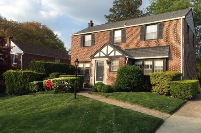property at 517 Maple Hill Rd