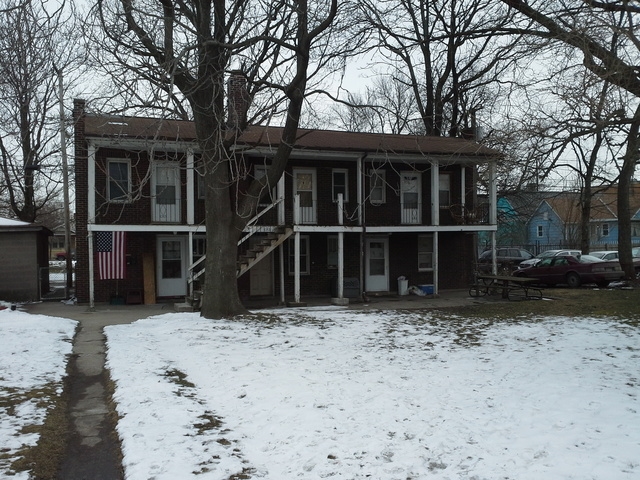 Thergan Apartments in Hammond, IN - Building Photo