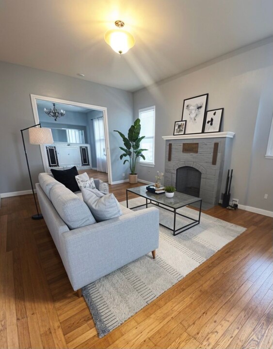5325 Lowell St in Oakland, CA - Foto de edificio