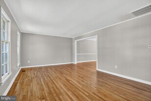 7720 Loudon Dr in Fort Washington, MD - Building Photo