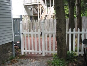 57 Day St in Boston, MA - Foto de edificio - Building Photo