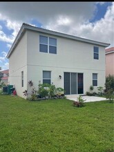 730 NW Leonardo Cir in Port St. Lucie, FL - Building Photo - Building Photo