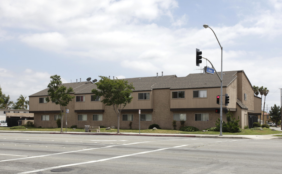 10432 Westminster Ave in Garden Grove, CA - Building Photo