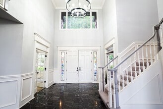 24790 SW Big Fir Rd in West Linn, OR - Building Photo - Building Photo