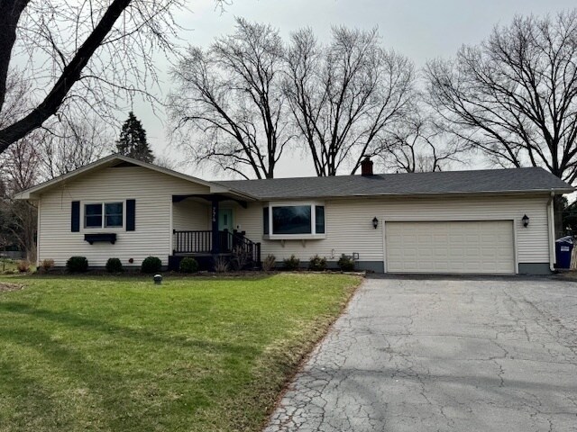 774 Considine Rd in Geneva, IL - Building Photo
