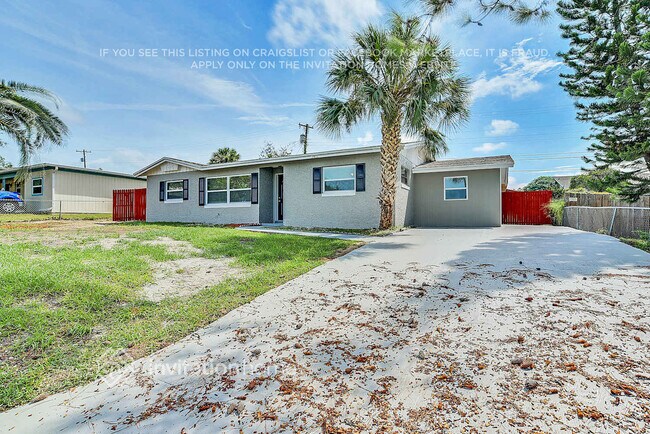 property at 3401 Paris Pl