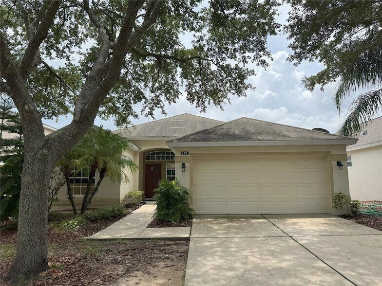 139 Chaucer Ave in Davenport, FL - Building Photo