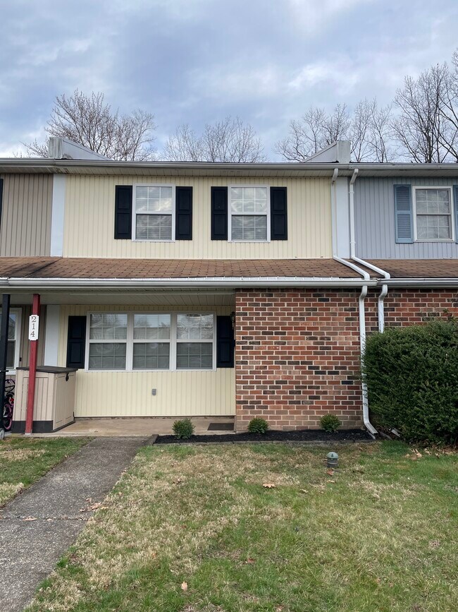 property at 214 Hyacinth Ct