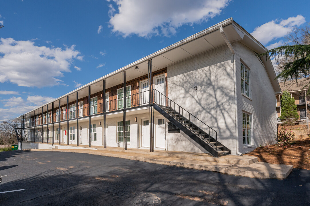 Cliff Manor in Birmingham, AL - Building Photo