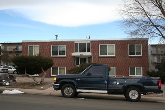 225 Laurel St in Broomfield, CO - Building Photo - Building Photo