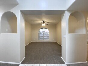 6925 Glen Hills Dr NE in Rio Rancho, NM - Building Photo - Building Photo