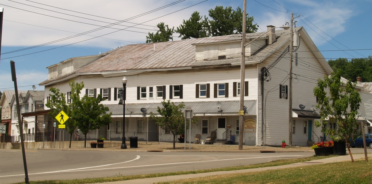 Village View in Gowanda, NY - Foto de edificio