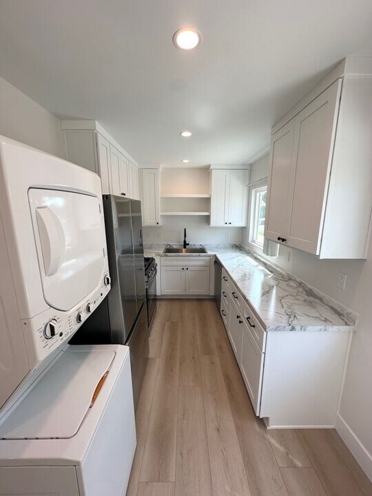 10103 Dakota Ave in Garden Grove, CA - Building Photo