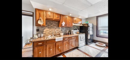 557 Park St in Allentown, PA - Foto de edificio - Building Photo