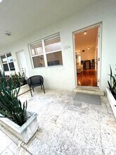 1340 Drexel Ave, Unit 304 in Miami Beach, FL - Building Photo - Building Photo