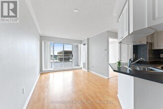 909 Bay St. in Toronto, ON - Building Photo - Building Photo