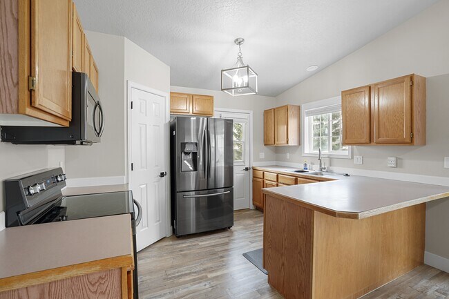 2727 Southview Cir in Burley, ID - Building Photo - Building Photo