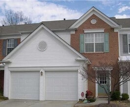 Room in Townhome on Dunford St in Charlotte, NC - Building Photo - Building Photo
