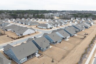 Carolina Gardens in Fuquay Varina, NC - Building Photo - Building Photo