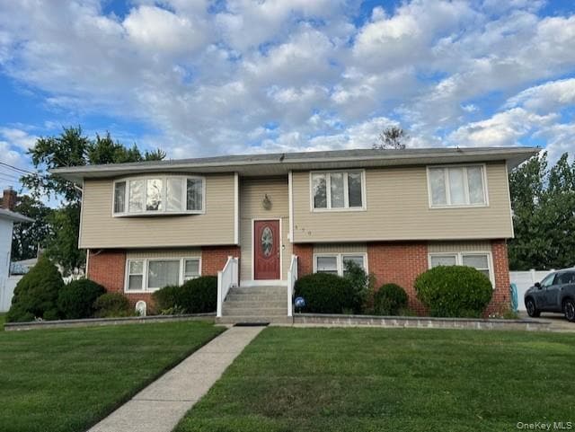 property at 570 S 14th St