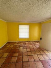 557 E N 21st St in Abilene, TX - Building Photo - Building Photo