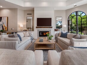 8437 N 84th St in Scottsdale, AZ - Foto de edificio - Building Photo