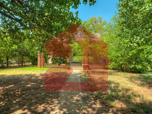 1501 Gladstone Terrace in The Village, OK - Building Photo - Building Photo