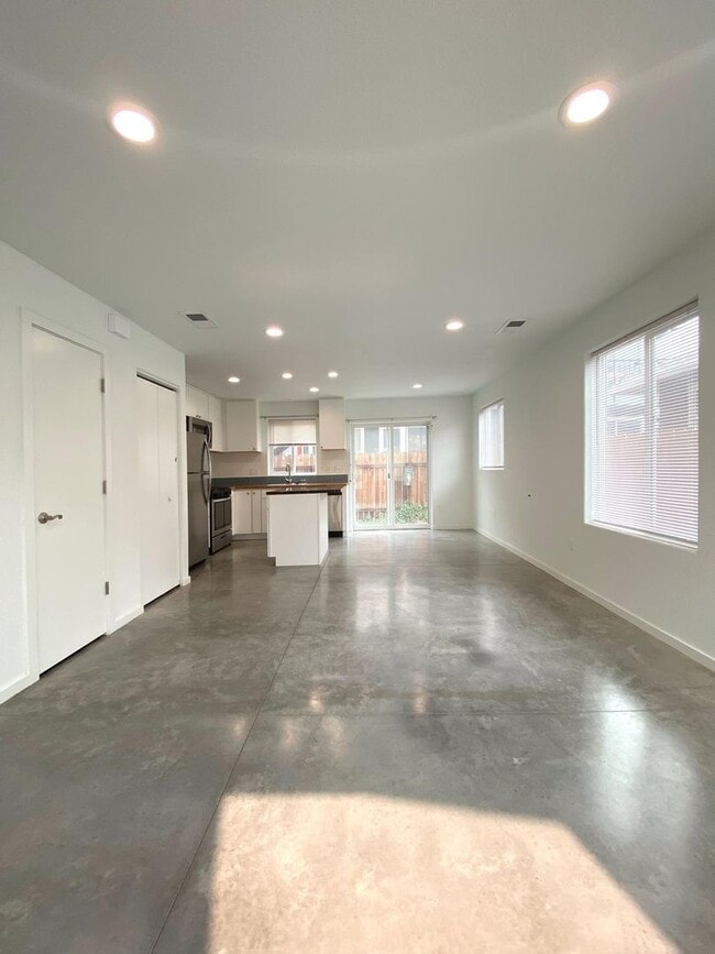 541 Sinclair St in Reno, NV - Building Photo - Building Photo