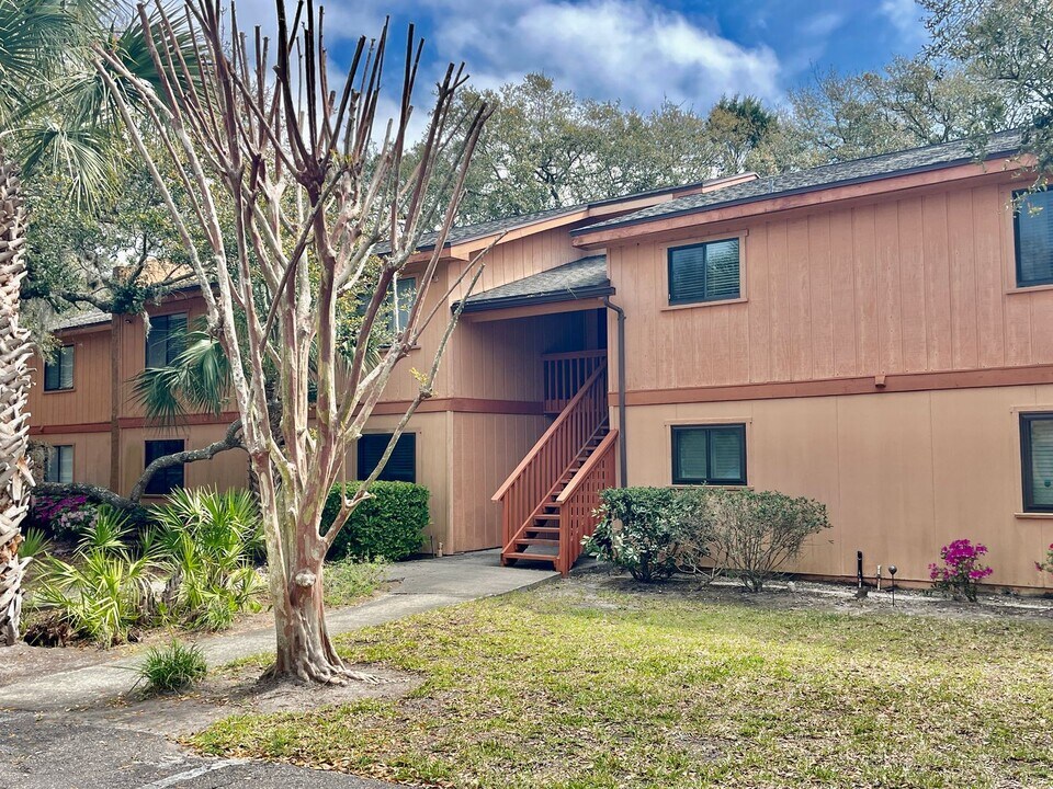 2700 Mizell Ave in Fernandina Beach, FL - Building Photo