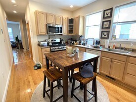 20 Radcliffe Rd, Unit 1 in Somerville, MA - Building Photo