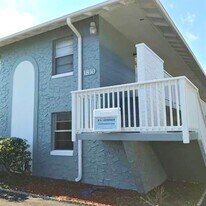 1830 S Palmetto Ave in South Daytona, FL - Building Photo