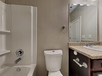 185 Smith Glen Dr photo'