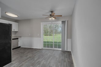 Northfield Lodge in Murfreesboro, TN - Foto de edificio - Interior Photo