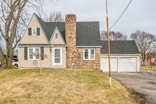 2868 Brighton Henrietta Town Line Rd in Rochester, NY - Building Photo