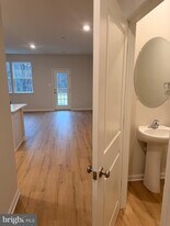 16 Whaler Dr in Runnemede, NJ - Building Photo