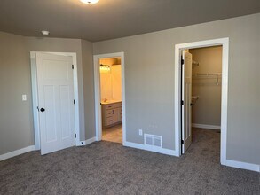 6588 Joseph St in Horace, ND - Building Photo - Building Photo