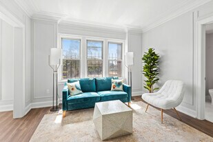 The Abington in Detroit, MI - Building Photo