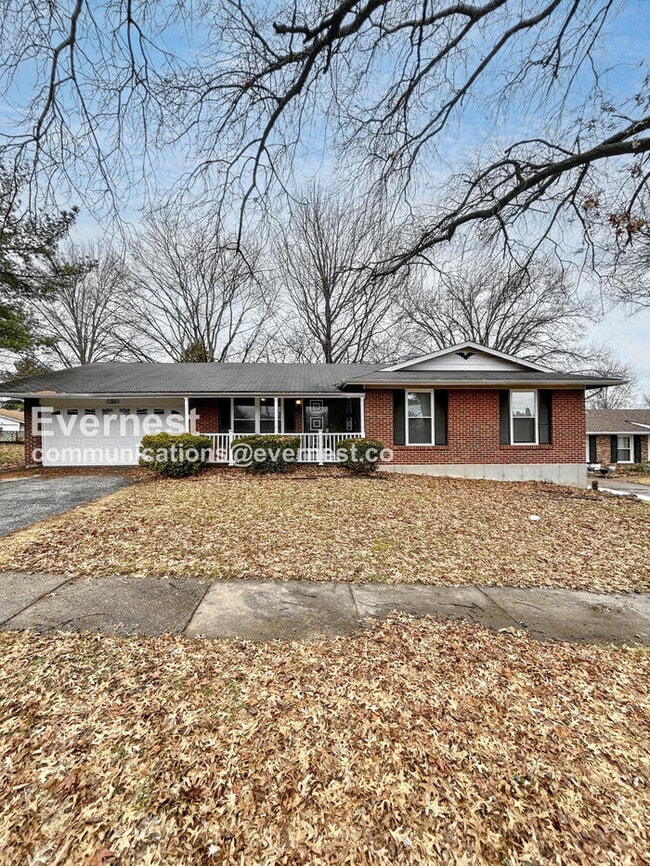 property at 12465 Shoreside Dr