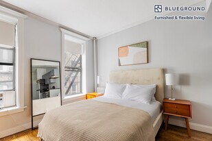 53 Leroy St in New York, NY - Building Photo