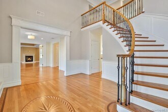 34 Renfrew Rd in Clarkstown, NY - Building Photo - Building Photo