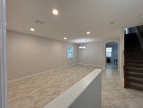 909 NW 18th Ave in Boca Raton, FL - Foto de edificio - Building Photo