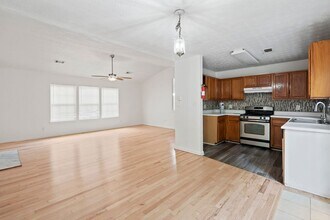 2394 Mills Bend in Decatur, GA - Building Photo - Building Photo