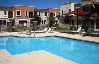 10757 N 74th St in Scottsdale, AZ - Building Photo - Building Photo