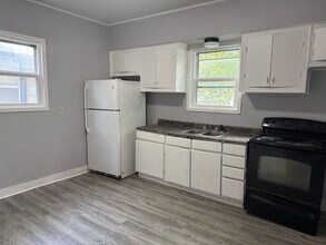 2016 E Capitol Ave in Springfield, IL - Building Photo - Building Photo